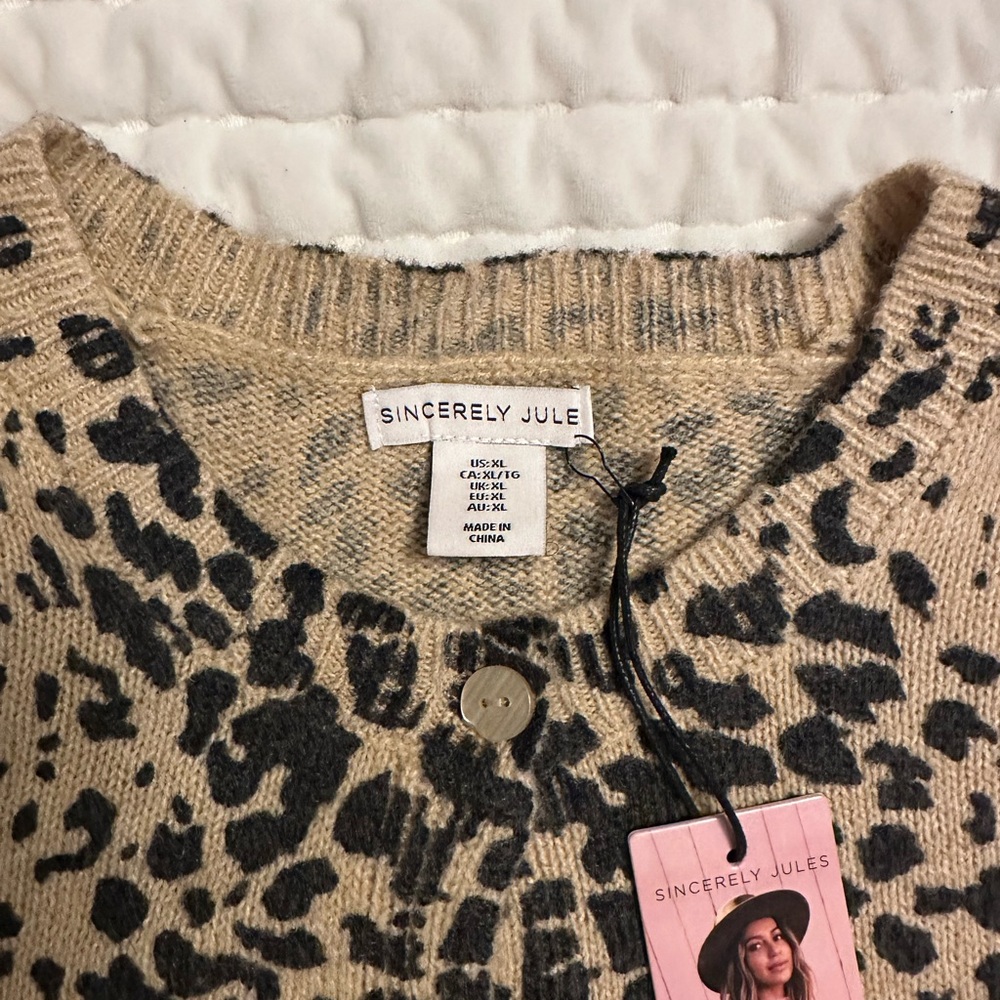 NWT- Leopard Print Cardigan - Picture 2 of 7